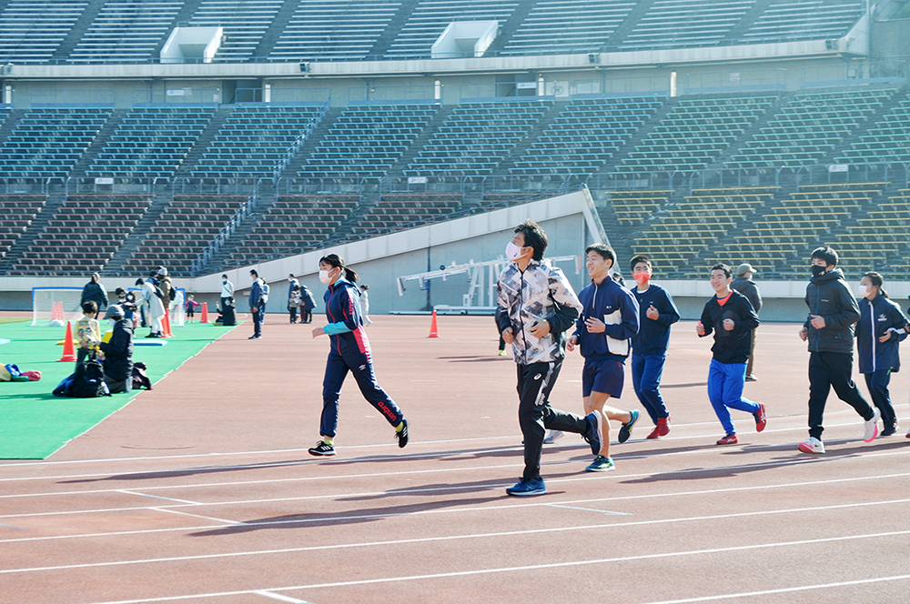 記事 「アシックススポーツチャレンジ」神戸総合運動公園ユニバー記念競技場（須磨区緑台）のアイキャッチ画像