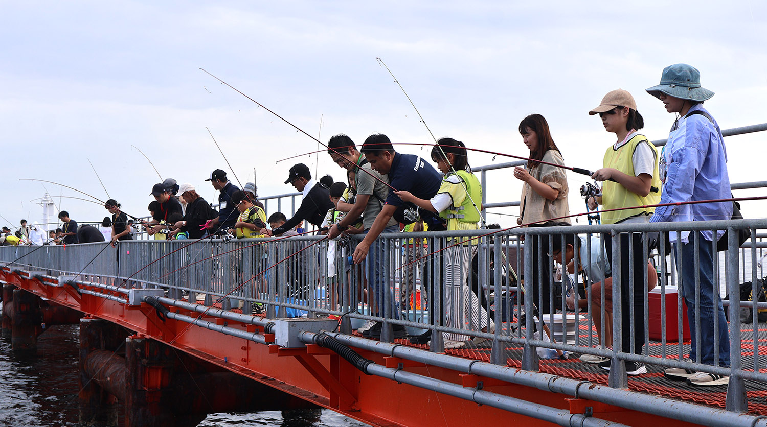 記事 親子釣り体験～須磨海づり公園で釣りを始めてみよう～のアイキャッチ画像