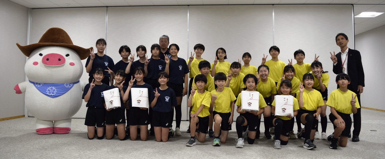 記事 西区小学生バレーボールチーム 全国大会初出場のアイキャッチ画像
